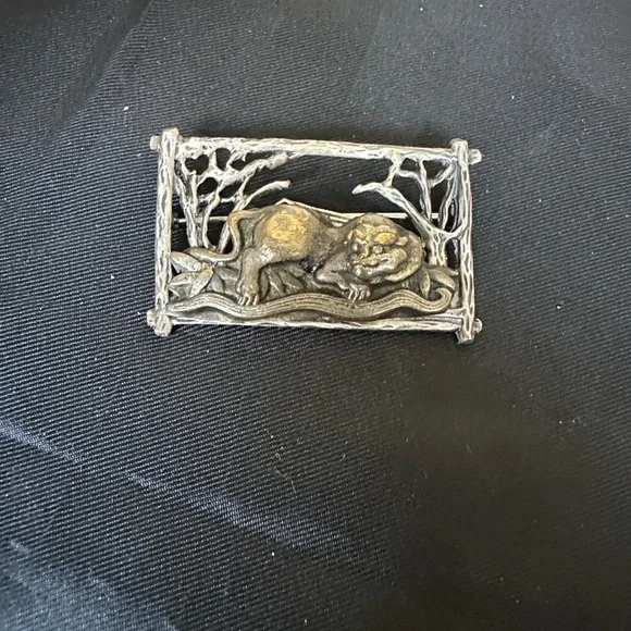 Vintage Michelle Sterling Silver Lion & Lioness Jungle Scene Brooch 9.0g - Picture 5 of 7